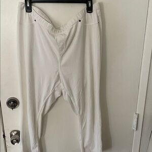 Simply Vera Vera Wang Women's White Capris